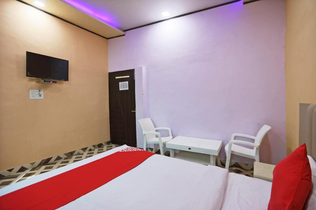 Oyo 63528 60 Milestone Hotel Tibri Esterno foto